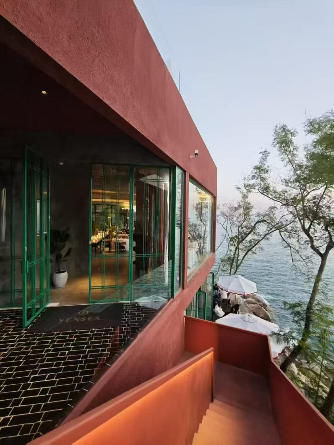 kalcite-microcement-seaside-resort-03